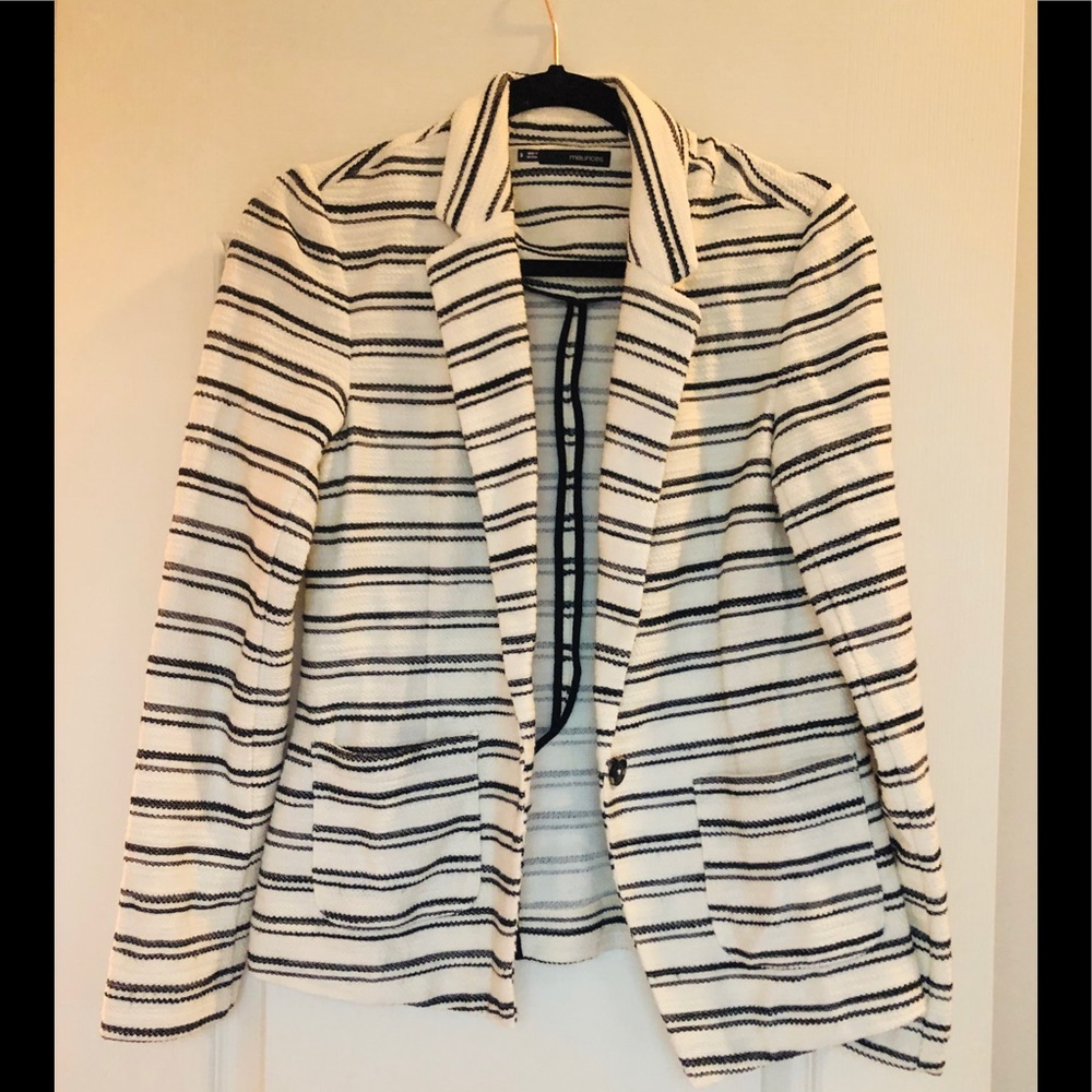 Black and white blazer size small